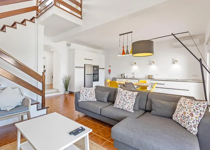 Pool-golf-ocean In Del Rey